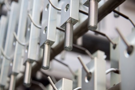 Galvanische Verzinkung (Zn): Ihre Produkte aus Stahl veredeln 